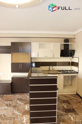2-3 սենյակ, փոքր կենտրոն, կապիտալ վերանորոգված, for sale, kentron, կոդ C1183