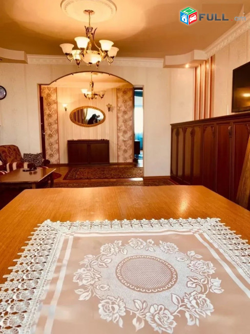 Ամիրյան փողոց,130քմ,3 սենյականոց բնակարան,for rent, Կոդ 1321