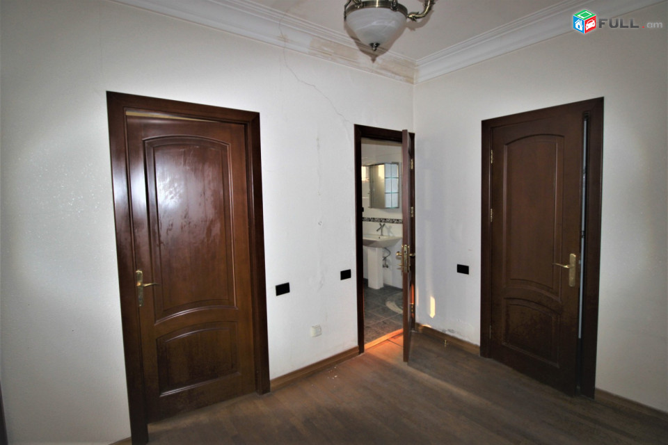 Կորյունի փողոց,190քմ,4 սենյականոց բնակարան,for sale,Կոդ C1420