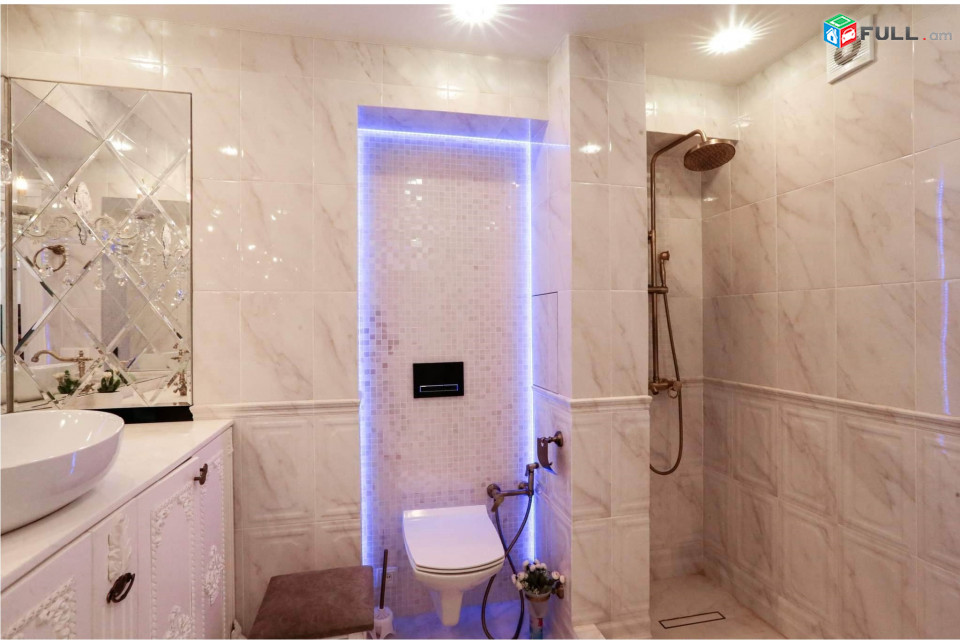  Սարյանի փողոց,3 սենյականոց բնակարան,75քմ,for rent,Կոդ B1400