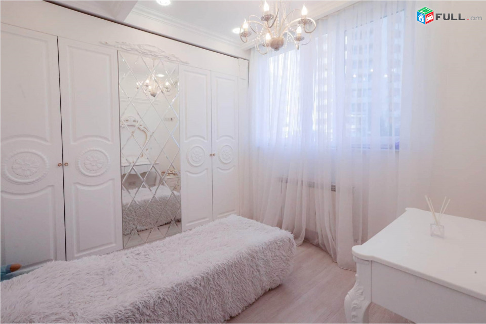  Սարյանի փողոց,3 սենյականոց բնակարան,75քմ,for rent,Կոդ B1400