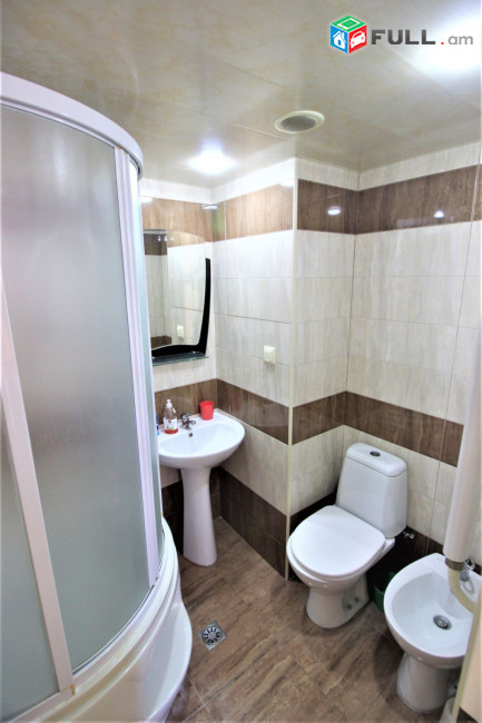 Պուշկինի փողոց, 3 սենյականոց բնակարան, 70քմ, for rent, կոդ B1447