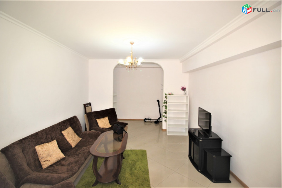 Պուշկինի փողոց, 3 սենյականոց բնակարան, 70քմ, for rent, կոդ B1447