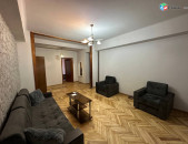 Կենտրոնում վարձով է տրվում 3սեն․ բնակարան ,For rent, կոդ B1514