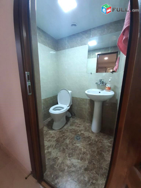 Վարձով է տրվում կոմերցիոն տարածք։For rent կոդ G2429