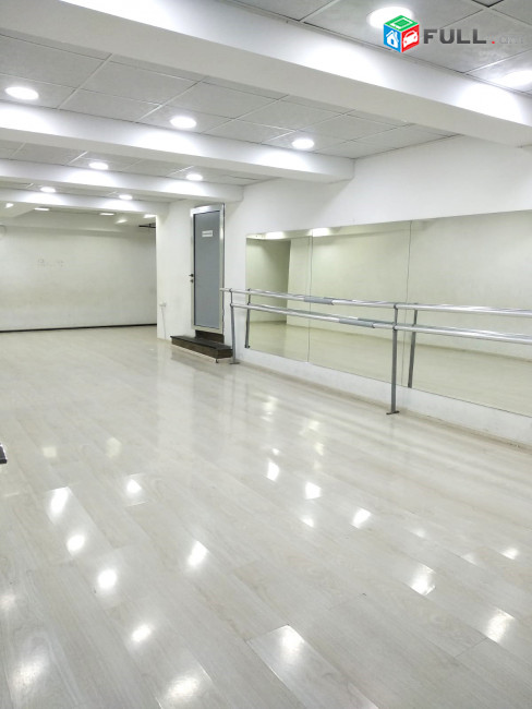 Վարձով է տրվում կոմերցիոն տարածք։ For rent կոդ G2475