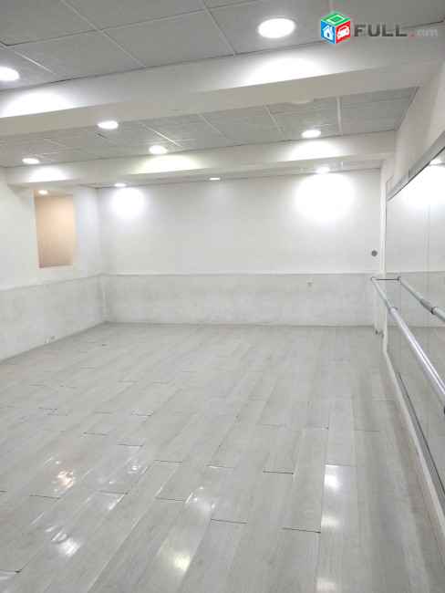 Վարձով է տրվում կոմերցիոն տարածք։ For rent կոդ G2475