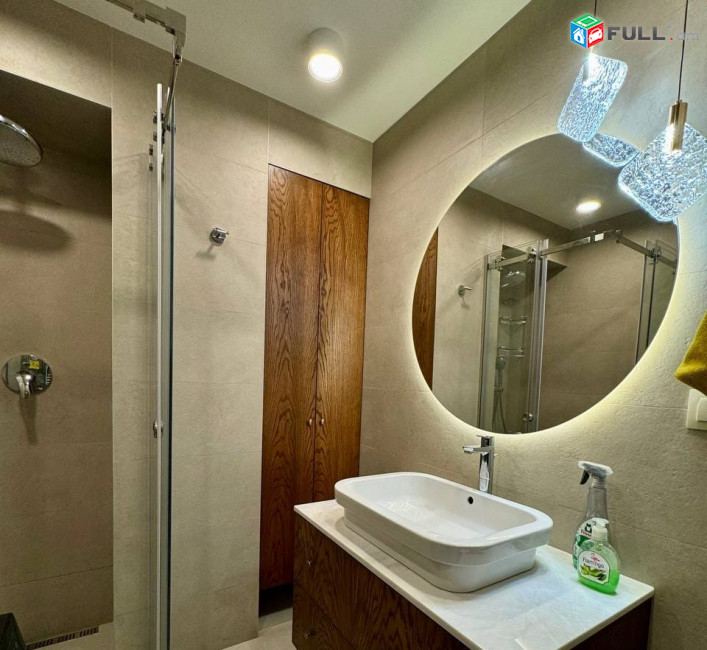 Վաճառվում է արևկող, լուսավոր բնակարան։ For sale կոդ C1779