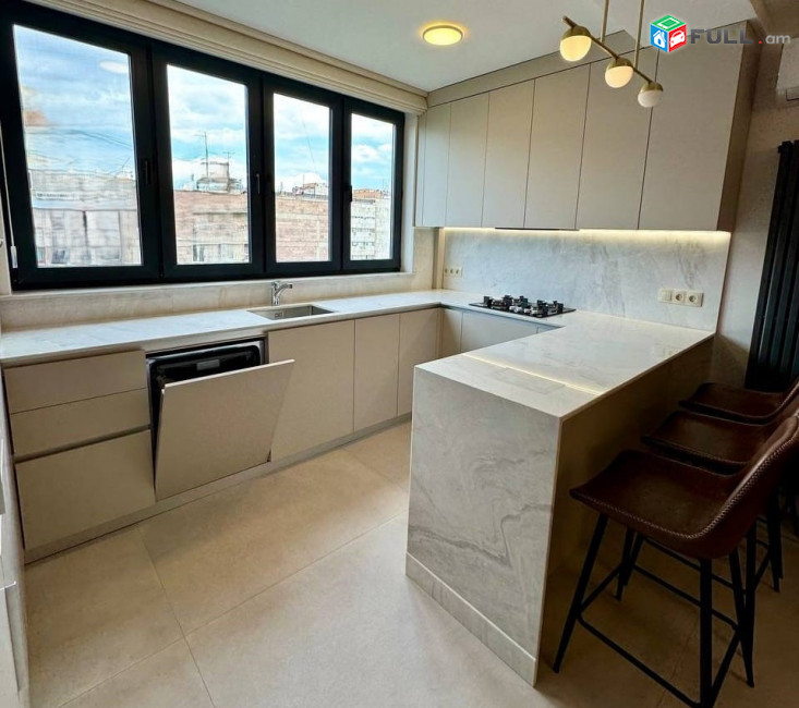 Վաճառվում է արևկող, լուսավոր բնակարան։ For sale կոդ C1779