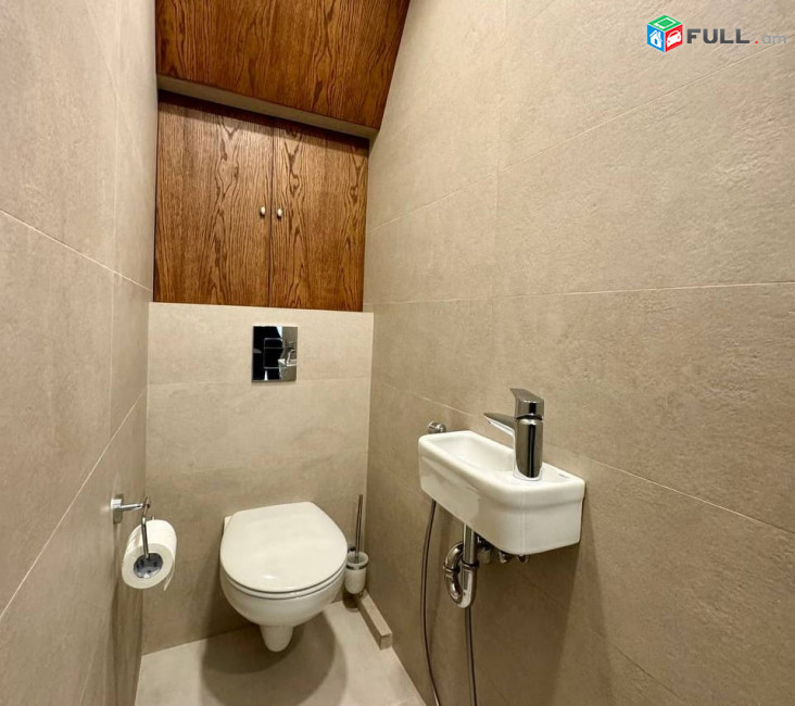 Վաճառվում է արևկող, լուսավոր բնակարան։ For sale կոդ C1779