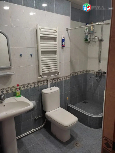 Վարձով 2 սենյականոց բնակարան։ For rent կոդ B1631