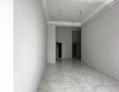 վարձով է տրվում ապակյա ճակատով կոմերցիոն տարածք։ For rent կոդ G2672