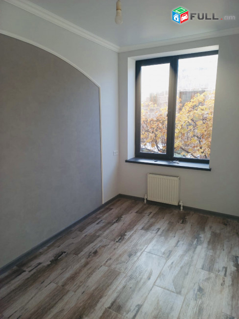 Վաճառվում է բնակարան