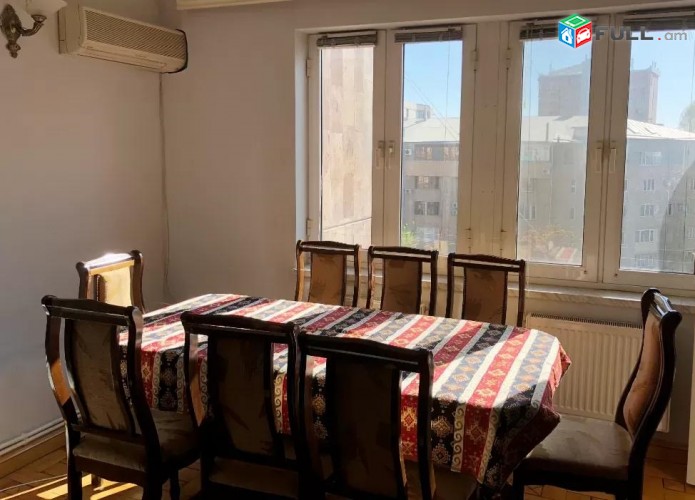 Vardzov e trvum 3 senyakanoc bnakaran Kentronum