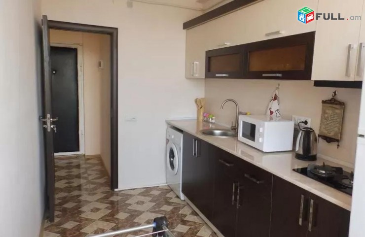 Vardzov e trvum 3 senyakanoc bnakaran Kentronum