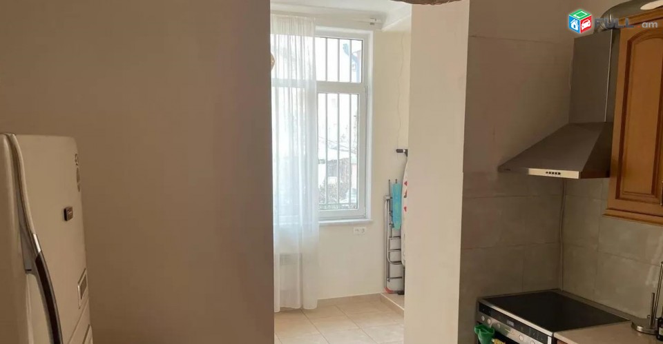 Vardzov e trvum 3 senyakanoc bnakaran Kentronum