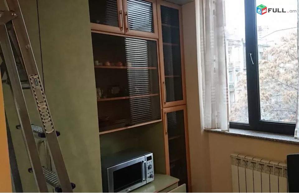 Vardzov e trvum 2 senyakanoc bnakaran Kentronum