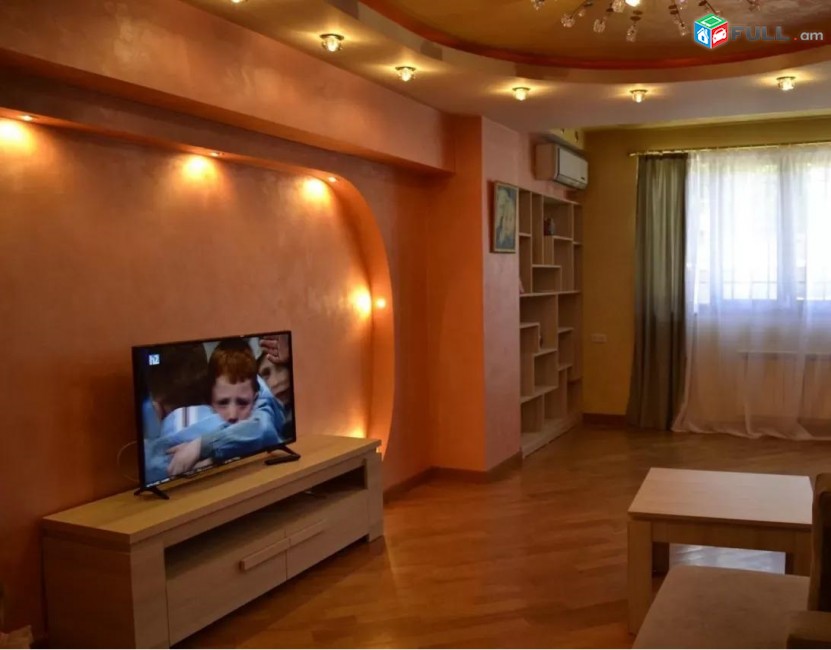 Vardzov e trvum 3 senyakanoc bnakaran Kentronum