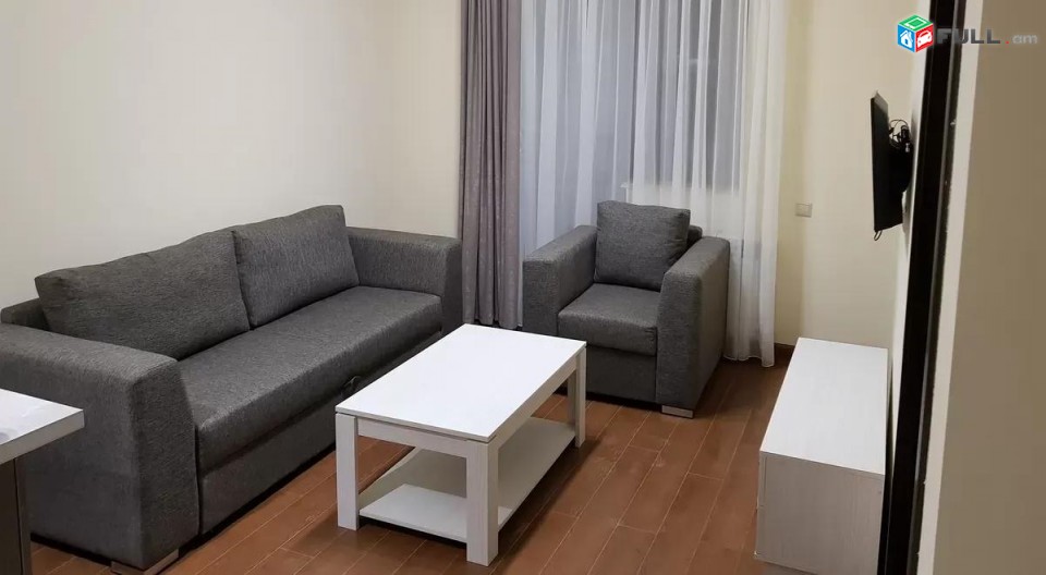 Oravardzov e trvum 2 senyakanots bnakaran Kentronum