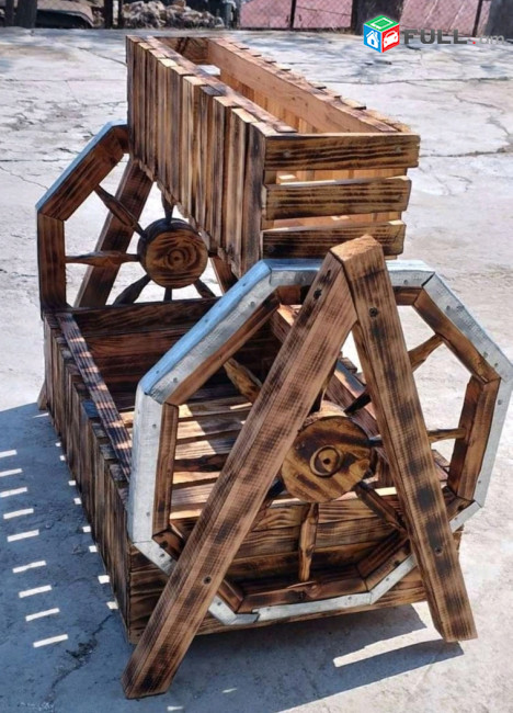 Ծաղկաման, այգու համար, փայտե ծաղկաման