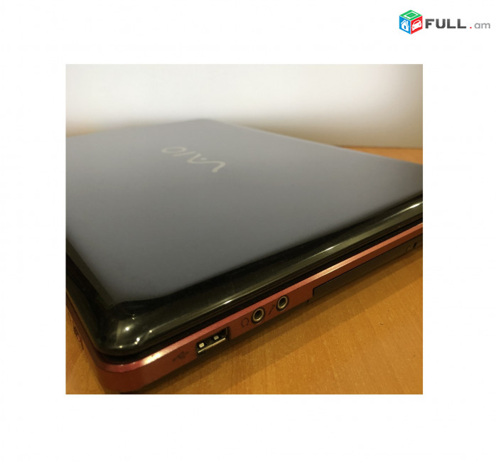 Sony HX2490b  i5 4GB  SSD 240GB Win 10 Notebook 15,1" Նոութբուք 2,4Ghz Нотбук