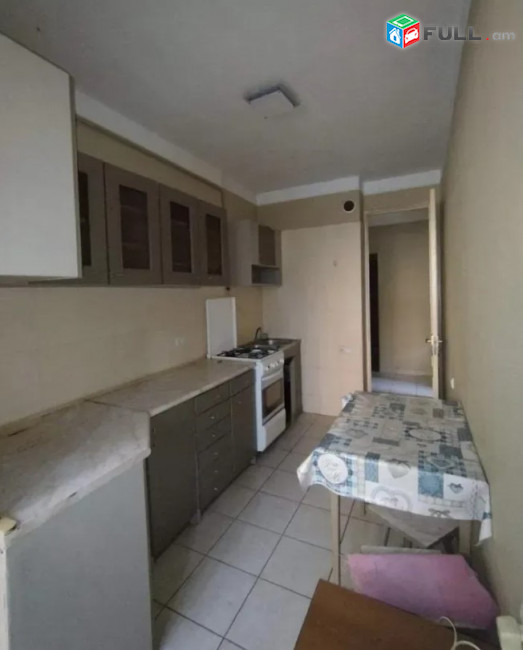 Արաբկիր, Օրբելի փողոց, մոտ է Բաղրամյան խաչմերուկին