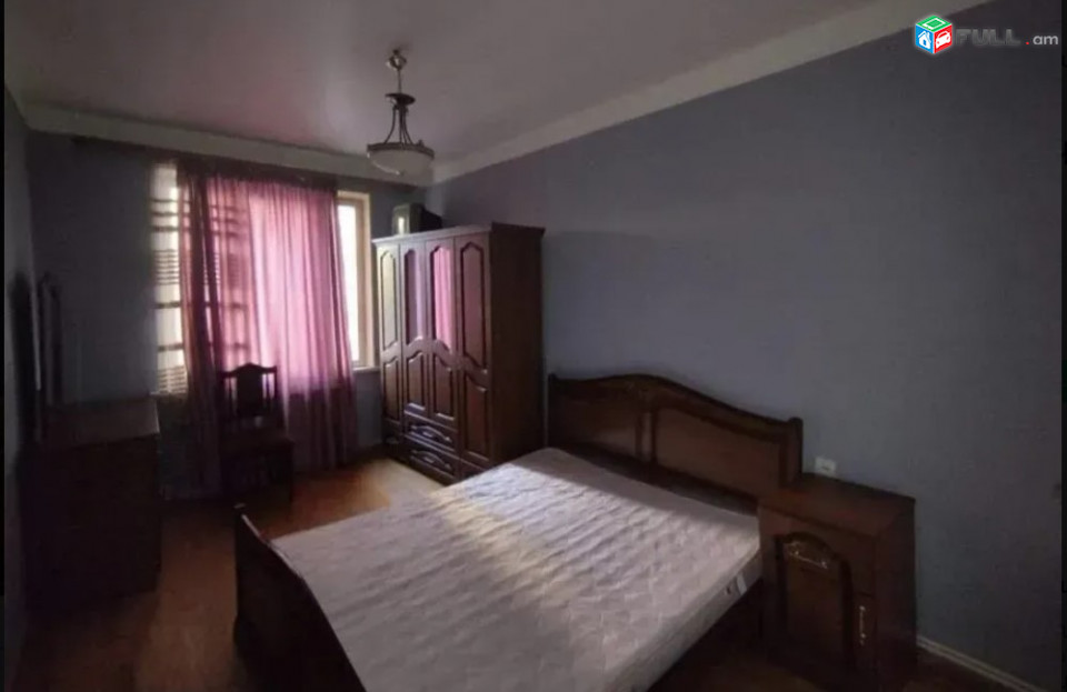 Արաբկիր, Օրբելի փողոց, մոտ է Բաղրամյան խաչմերուկին