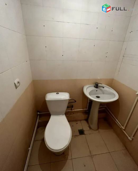 Արաբկիր, Օրբելի փողոց, մոտ է Բաղրամյան խաչմերուկին