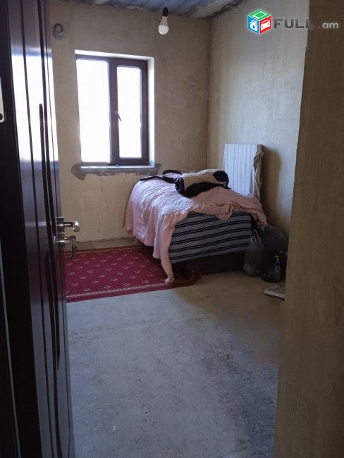 H0911 Նորակառույց առանձնատուն ք․Աշտարակում