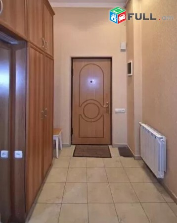 Varcov bnakaran Charenci poxocum