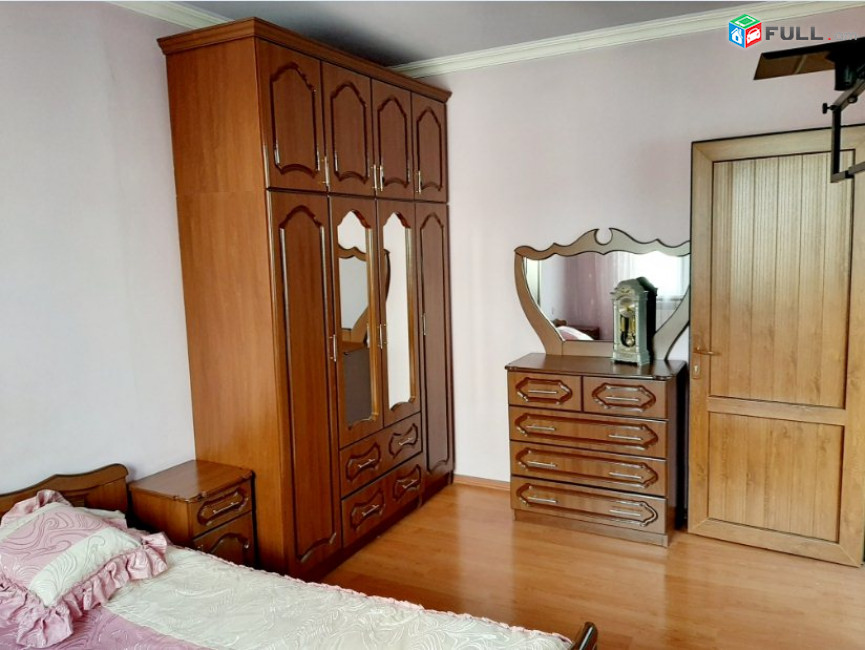 2-комн. квартира на пр. Багратуняц, 68 кв.м., 2/5 этаж, евроремонт, каменное здание