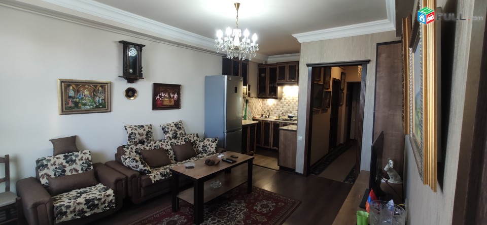51 քմ-3սենյակ սարքած,ամբողջ գույքով,և թանկ նկարներով