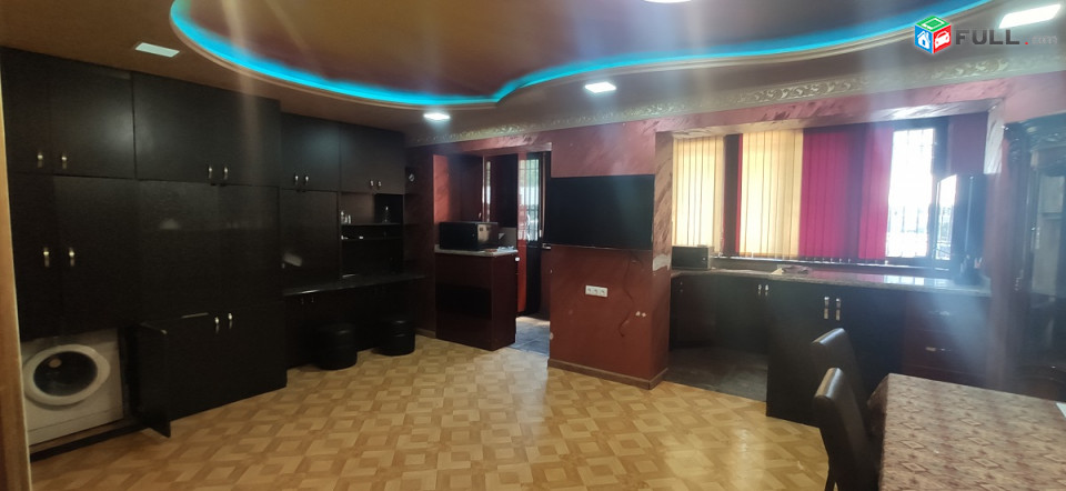 Արցախի պողոտա,2 սենյակ 3-րդ անկյուն,72քմ,մեծ տաղավար,երկողմանի,հեըևի կողմից մեծացրած