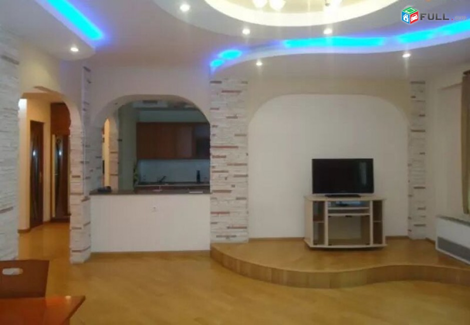 Օրավարձով 3 սենյականոց շքեղ բնակարան Հյուսիսային պողոտայում