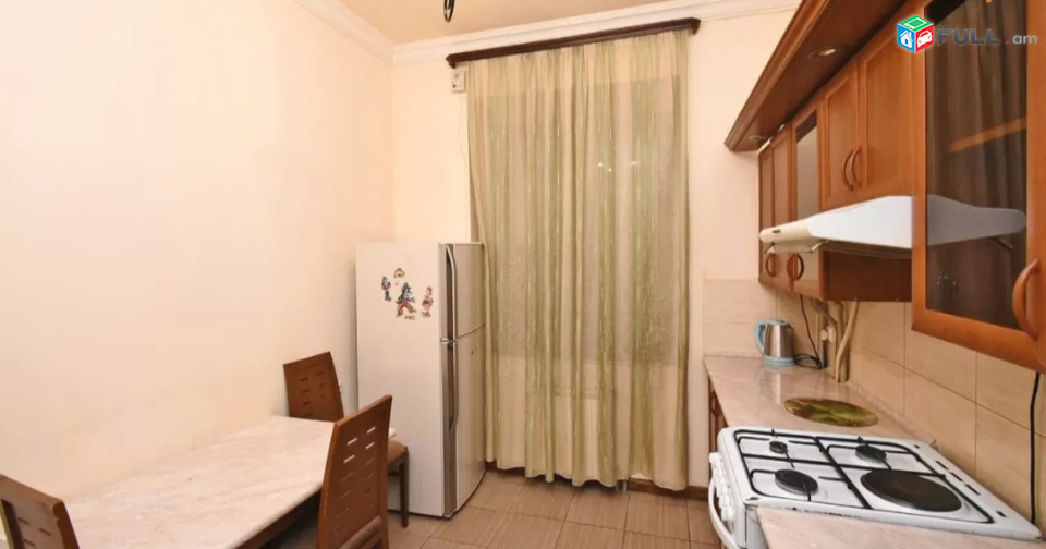 Օրավարձով 3 սենյականոց բնակարան Բուզանդի փողոցում