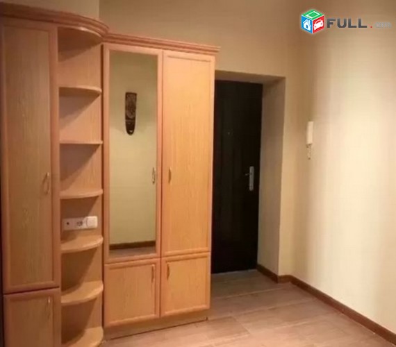 Վարձով 3 սենյականոց բնակարան Բուզանդի փողոցում