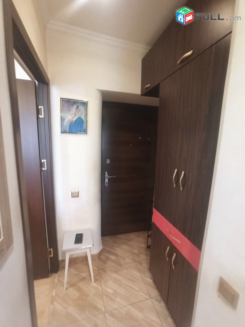 1 սենյականոց բնակարան Աթենքի փողոցում