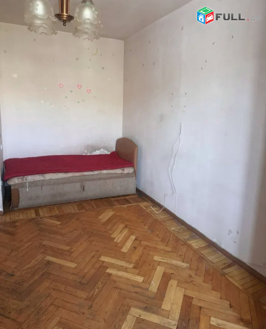 1 սենյականոց բնակարան Վարդանանց փողոցում