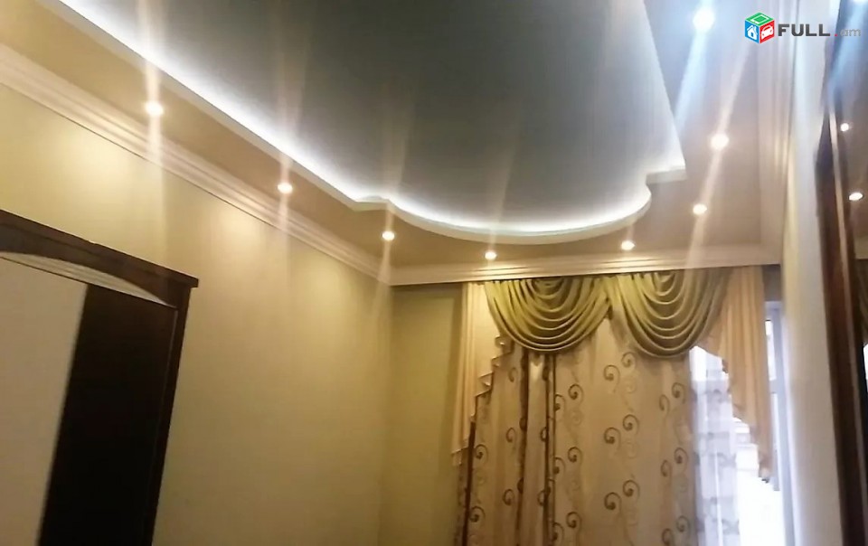 Փոքր Կենտրոն / 2 սենյակ / Բաց պատշգամբ / ԿՈԴ 1228