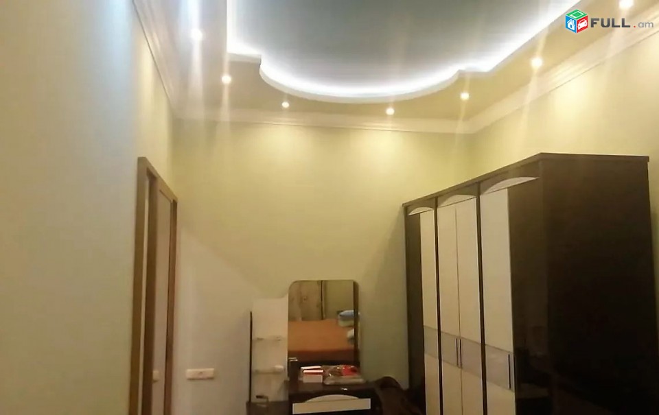 Փոքր Կենտրոն / 2 սենյակ / Բաց պատշգամբ / ԿՈԴ 1228