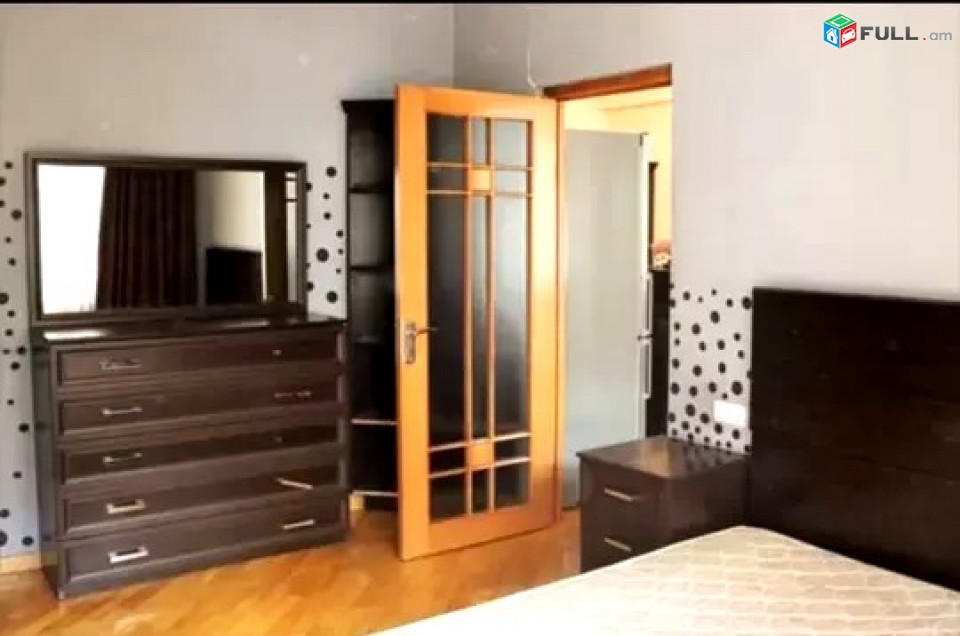 Քաղաքապետարնաի մոտ/ 2 սենյակ/ բաց պատշգամբ ԿՈԴ 1260