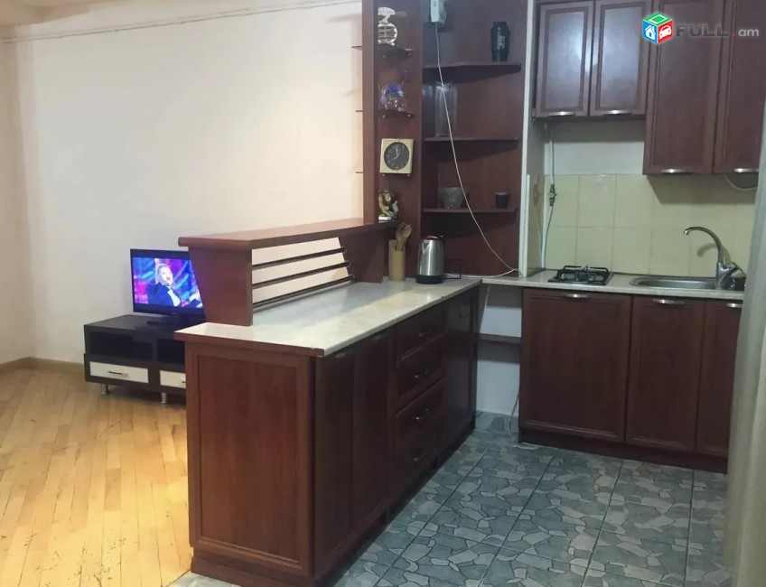 Ամիրյան փողոց/ 2 սենյակ/ կահավորված ԿՈԴ 1286