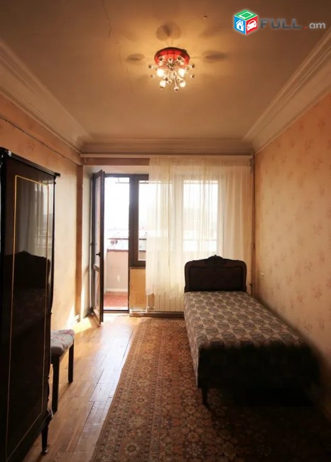 Փոքր Կենտրոնում լիարժեք 3 սենյակ/ Բաց Պատշգամբ ԿՈԴ 1409