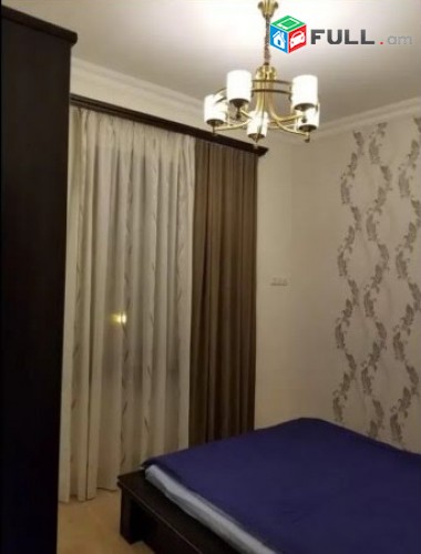 Վարձով 3 սեն, 70ք / մ կենտրոնում կոդ AC20156