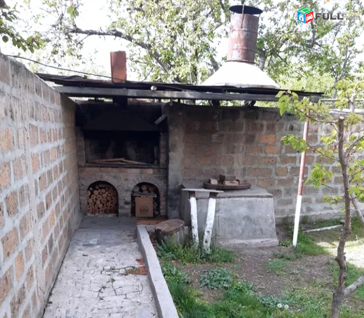Բարձրարժեք Առանձնատուն. Ջրվեժում SS426