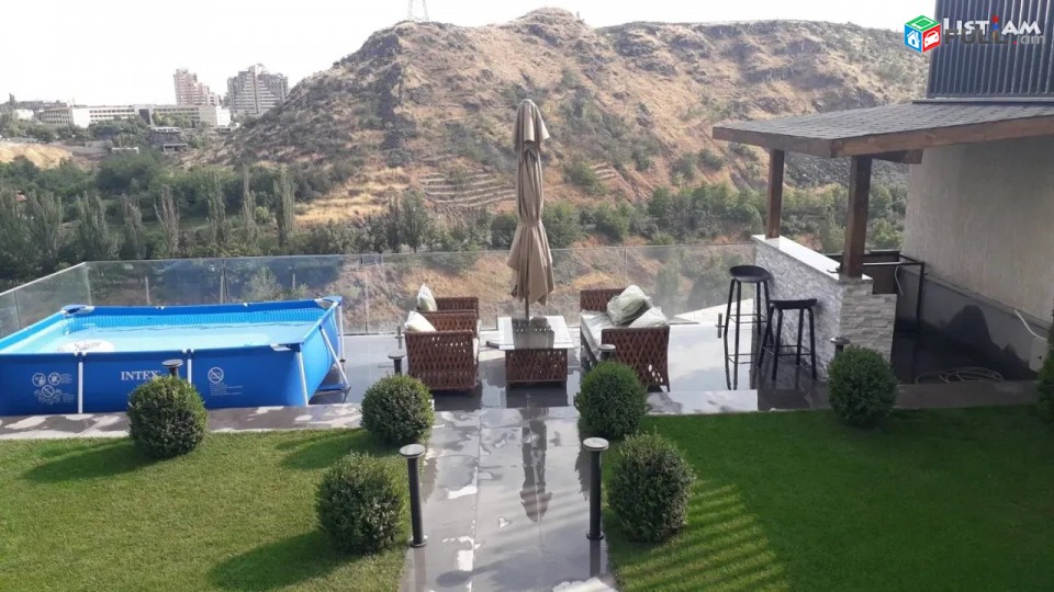 Կոդ 41811  Այգեձոր թաղամաս 3 հարկանի առանձնատուն