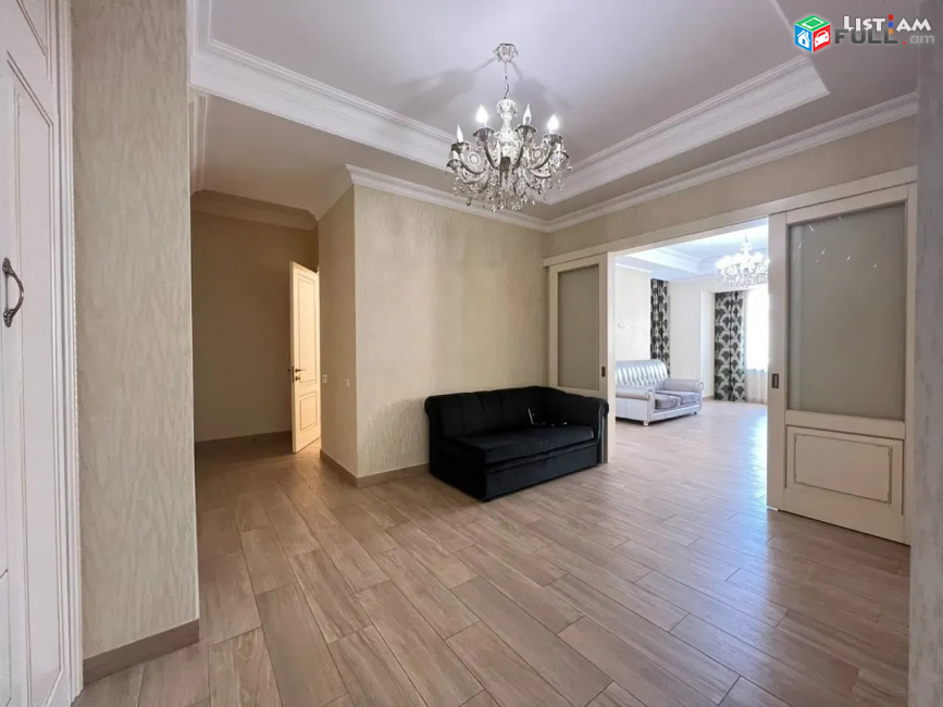 Կոդ 75107 Բյուզանդի փողոցում 4 սենյականոց բնակարան նորակառույց շենքում , 