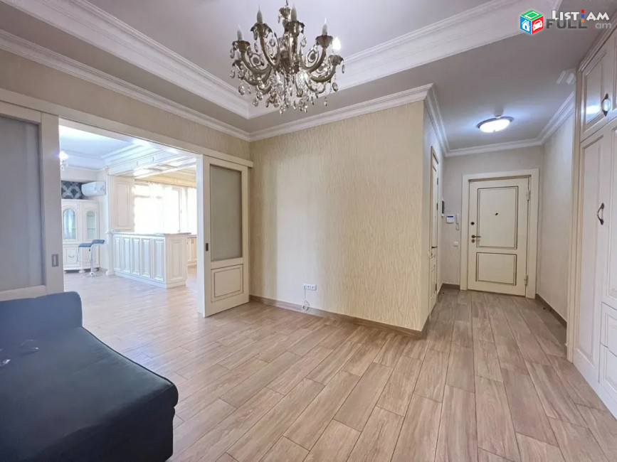 Կոդ 75107 Բյուզանդի փողոցում 4 սենյականոց բնակարան նորակառույց շենքում , 