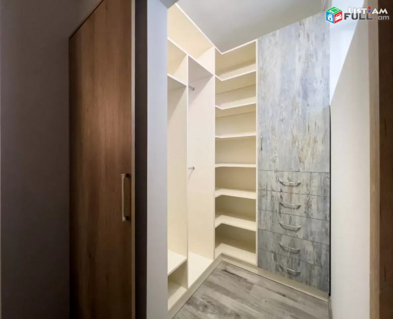 Կոդ 73115  Նալբանդյան փողոց 1 սենյականոց բն 