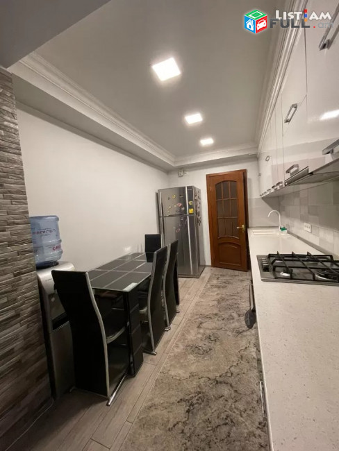 Կոդ 73169  Գյուլբենկյան փողոց 3 սենյականոց բն 
